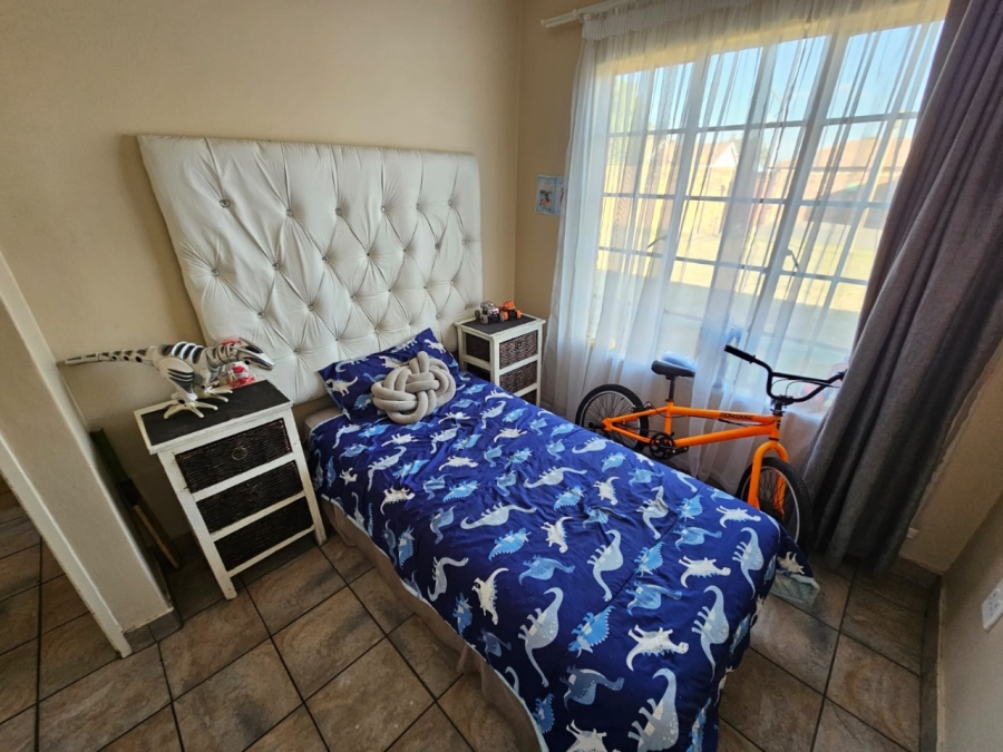 2 Bedroom Property for Sale in Vaalpark Free State